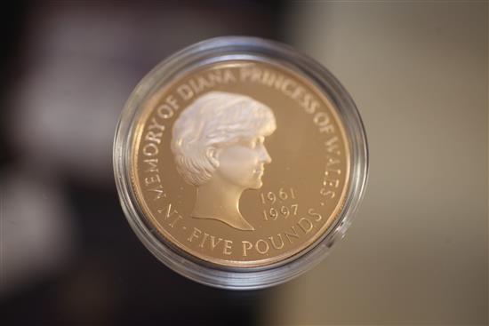 A cased Royal Mint 1999 Diana Princess of Wales gold proof memorial £5 crown, no. 2412/7500.